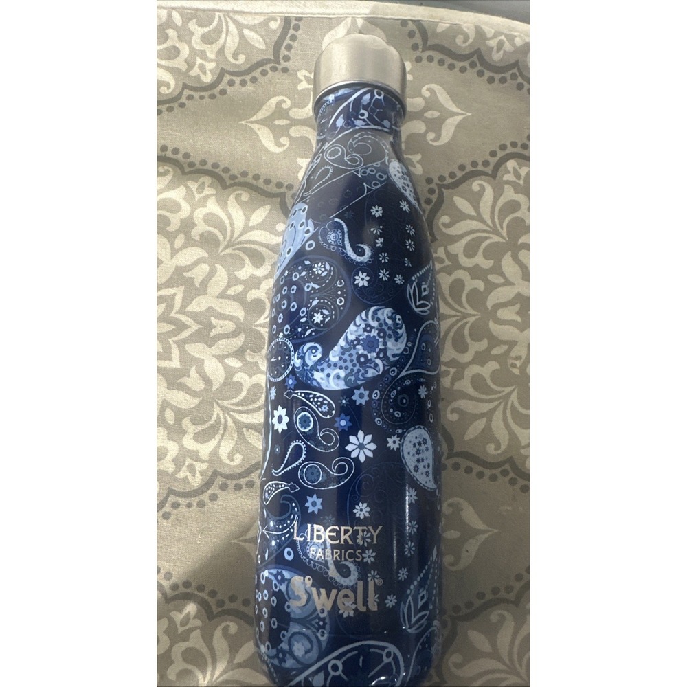 Starbucks Swell Liberty Fabrics 17Oz Water Bottle Marky Paisley Blue Thermos
